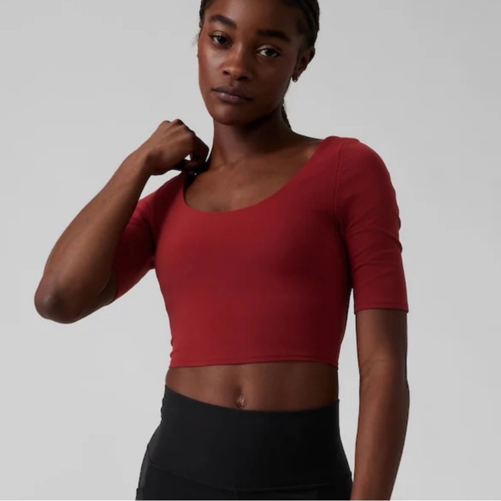 Athleta Exhilarate Crop A-C In Mahogany Red